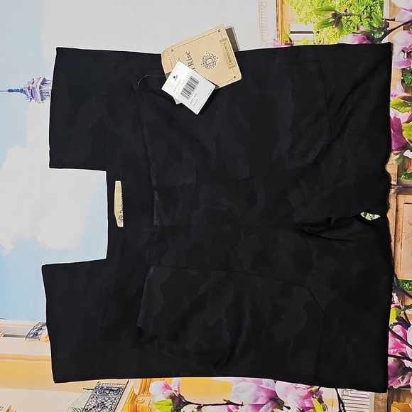 Democracy Pants - Democracy Ab Technology Camo‎ Leggings Size PS NWT